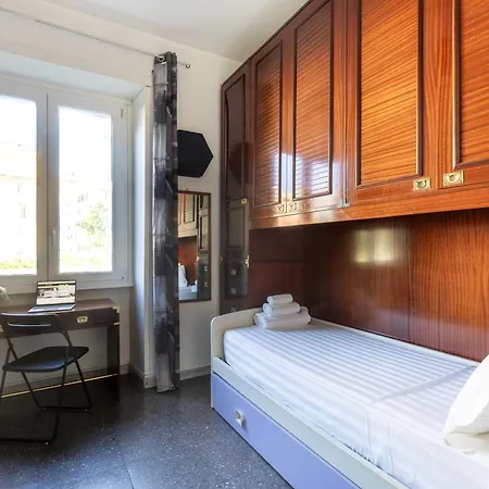 Hostly-the Piramide Soul Roma-10min To Colosseum Apartamento